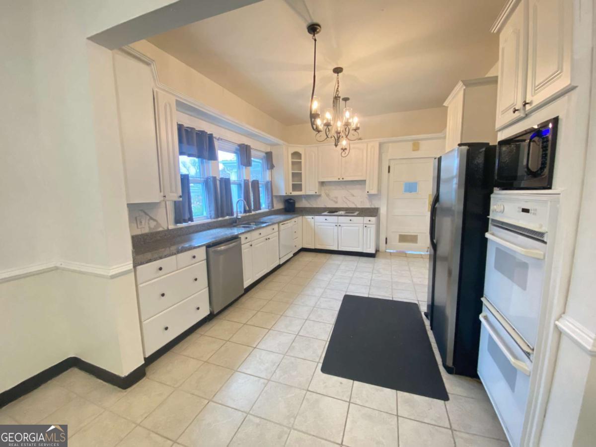 1029 S Elm Street Commerce GA 30529