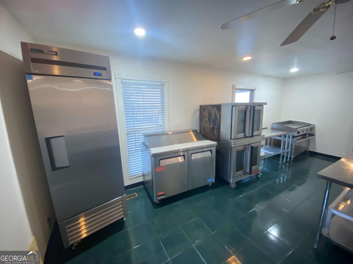 1029 S Elm Street Commerce GA 30529