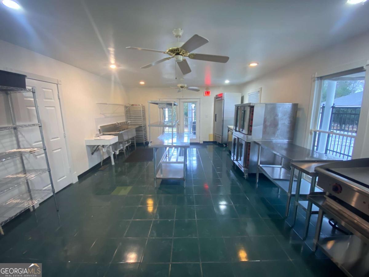 1029 S Elm Street Commerce GA 30529