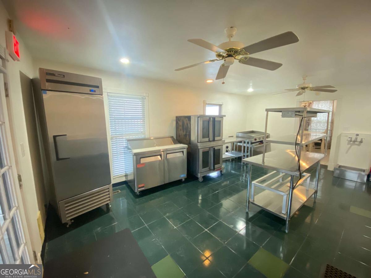 1029 S Elm Street Commerce GA 30529