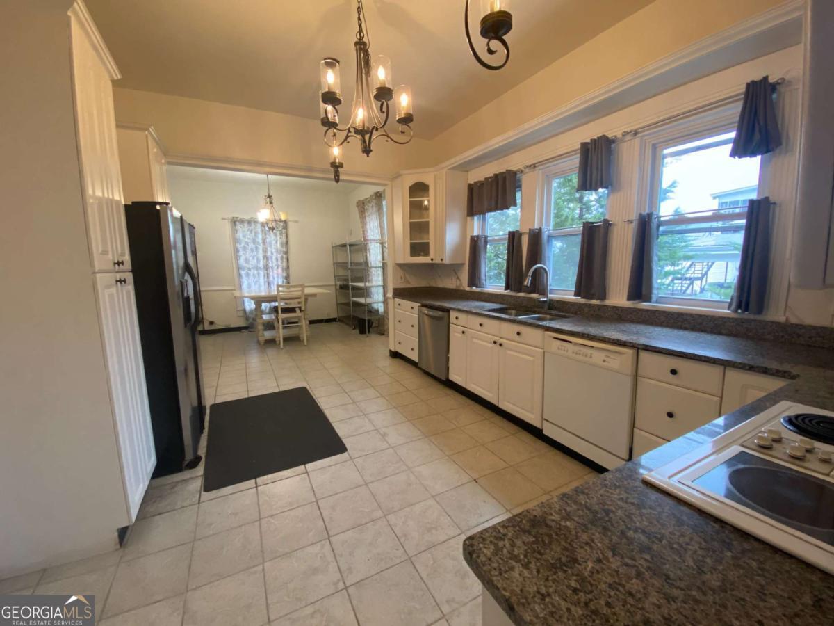 1029 S Elm Street Commerce GA 30529