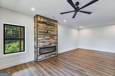 386 Mountain Laurel Ridge Mineral Bluff GA 30559
