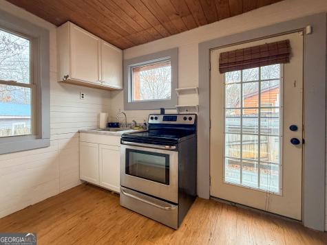 20 Lavista Lane Cleveland GA 30528