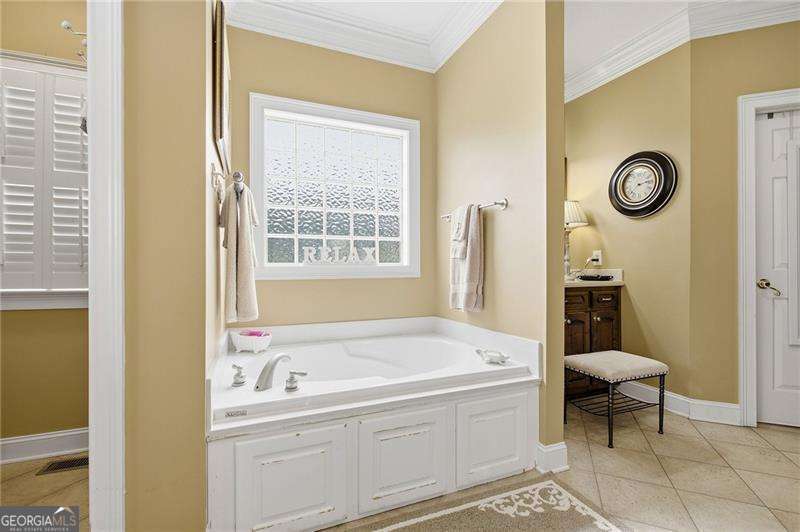 325 Highland Pointe Drive Cohutta GA 30710