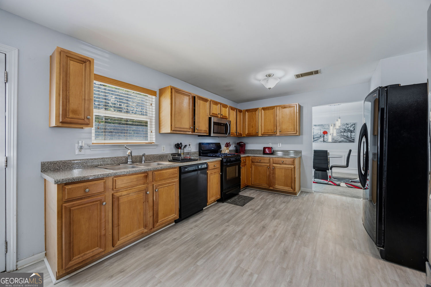 6266 Shell Drive Atlanta GA 30331