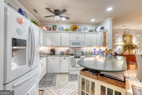 20 Glen Eagle Ct A101 Clayton GA 30525