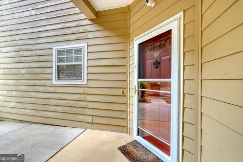 20 Glen Eagle Ct A101 Clayton GA 30525