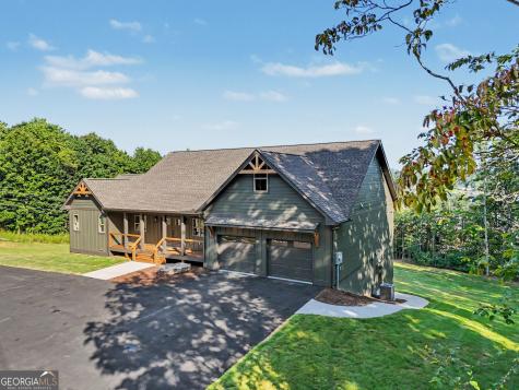 1306 Ramey Mtn Road Hiawassee GA 30546