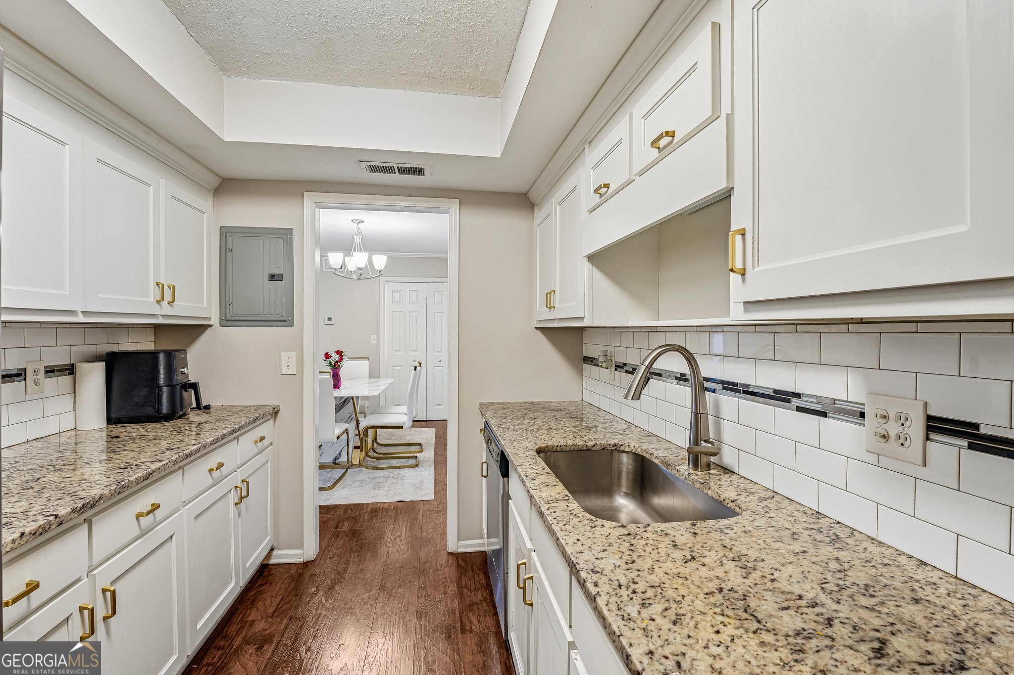 6851 Roswell Road Sandy Springs GA 30328