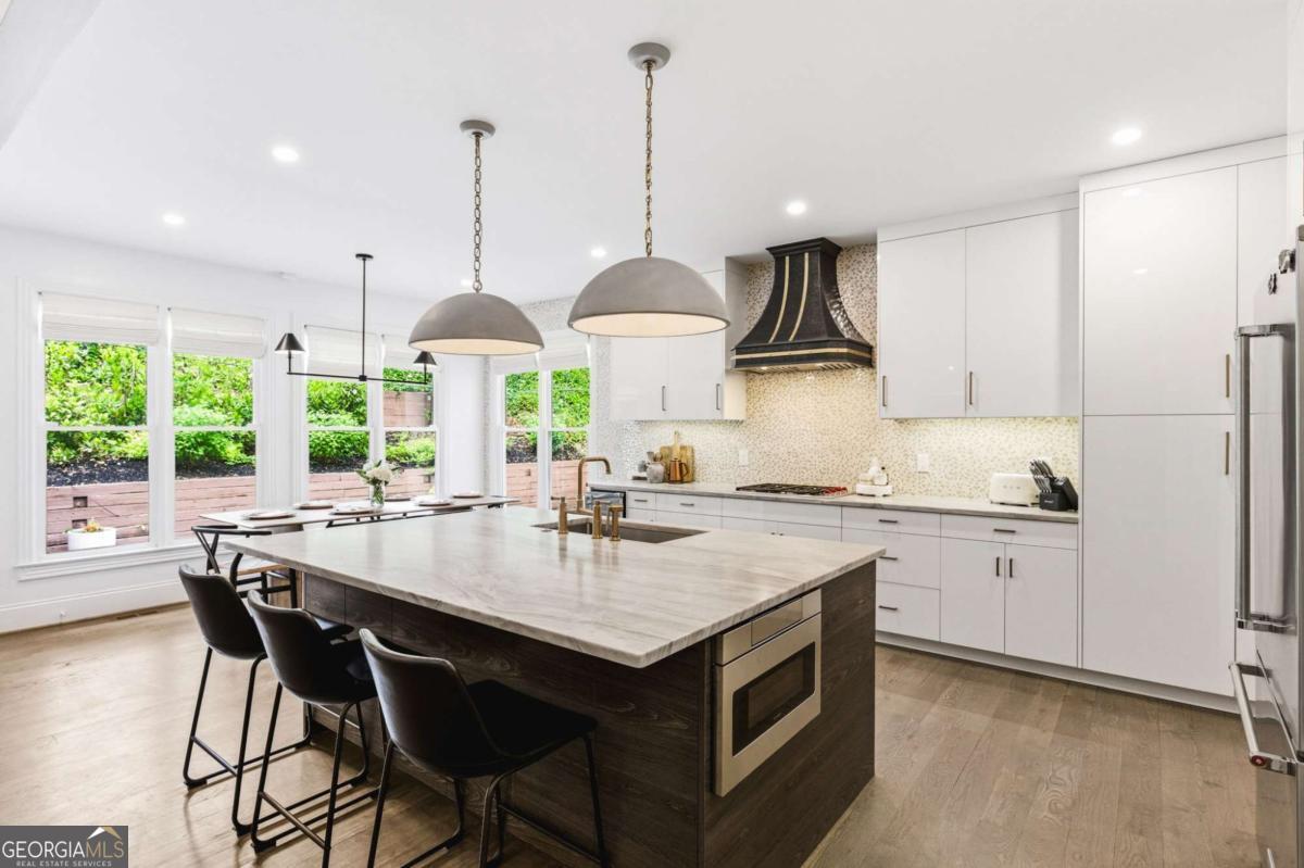 5055 Old Oak Trace Roswell GA 30075