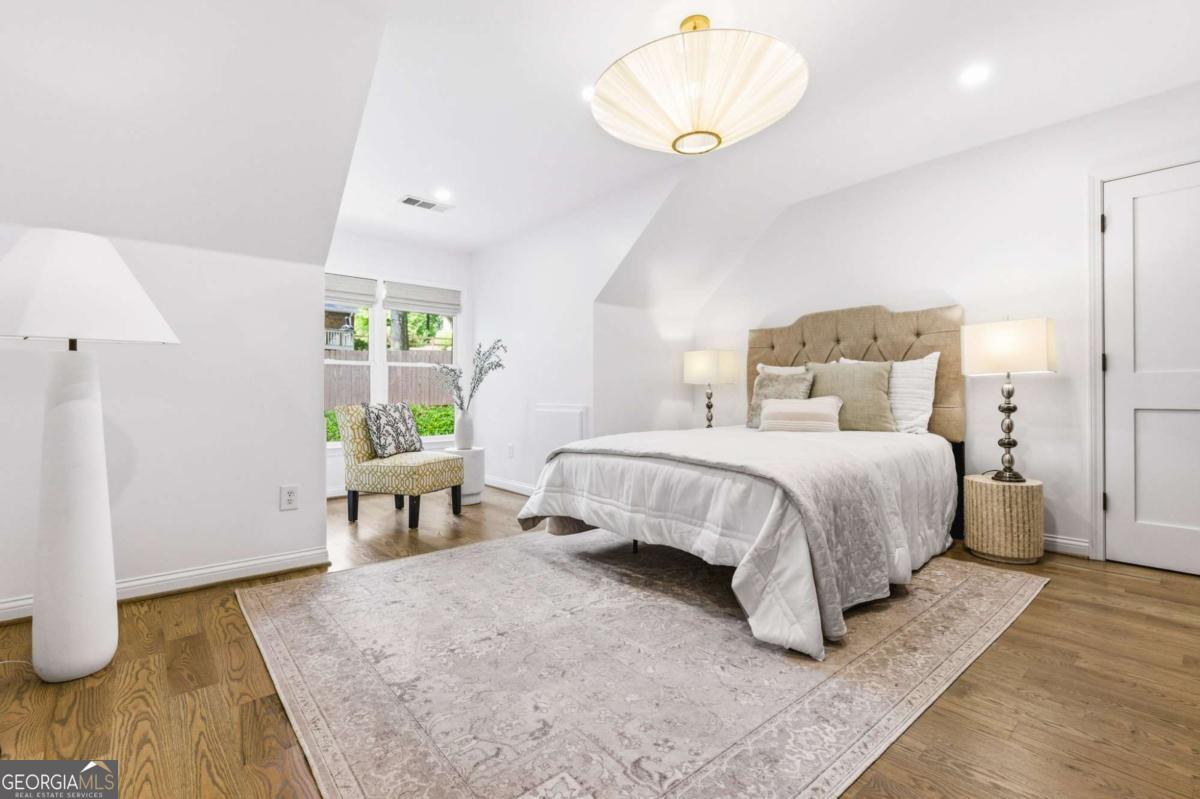 5055 Old Oak Trace Roswell GA 30075