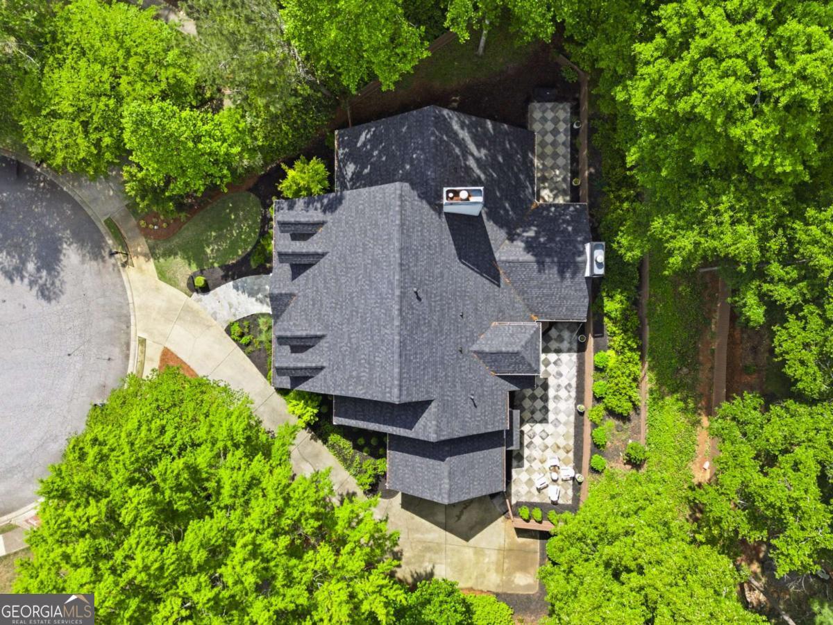 5055 Old Oak Trace Roswell GA 30075