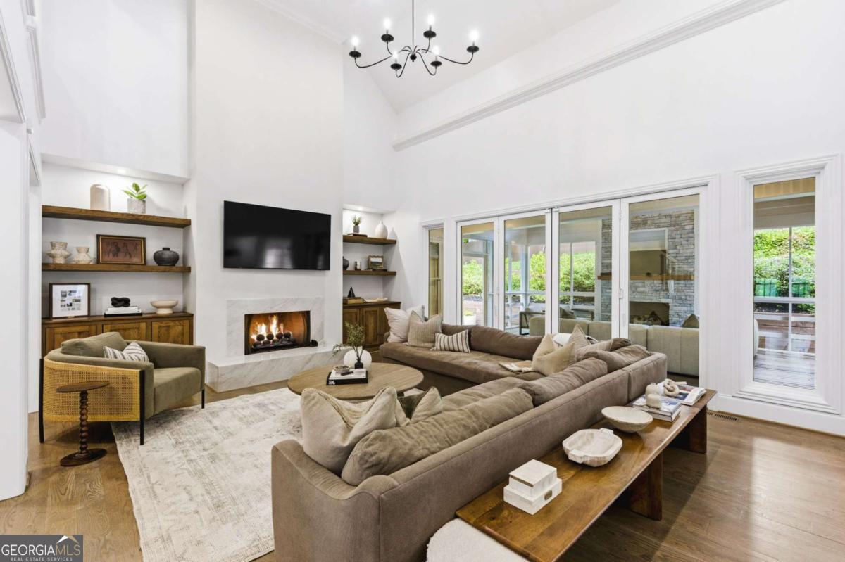 5055 Old Oak Trace Roswell GA 30075