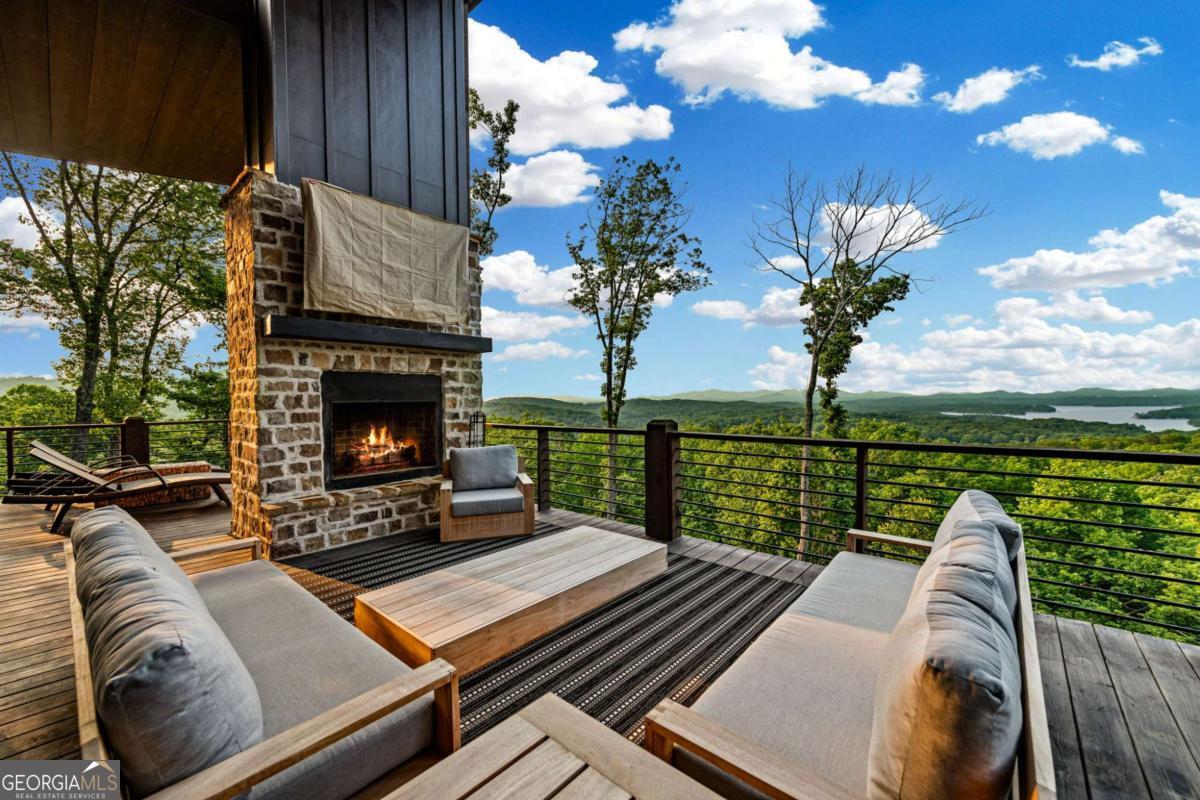 61 Ripshin Heights Blue Ridge GA 30513