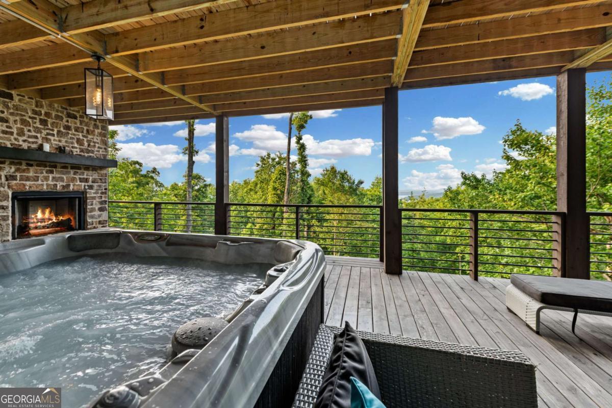 61 Ripshin Heights Blue Ridge GA 30513