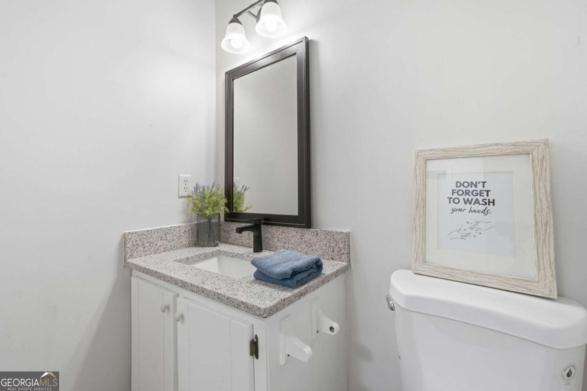 5641 Riding Woods Drive SW Powder Springs GA 30127