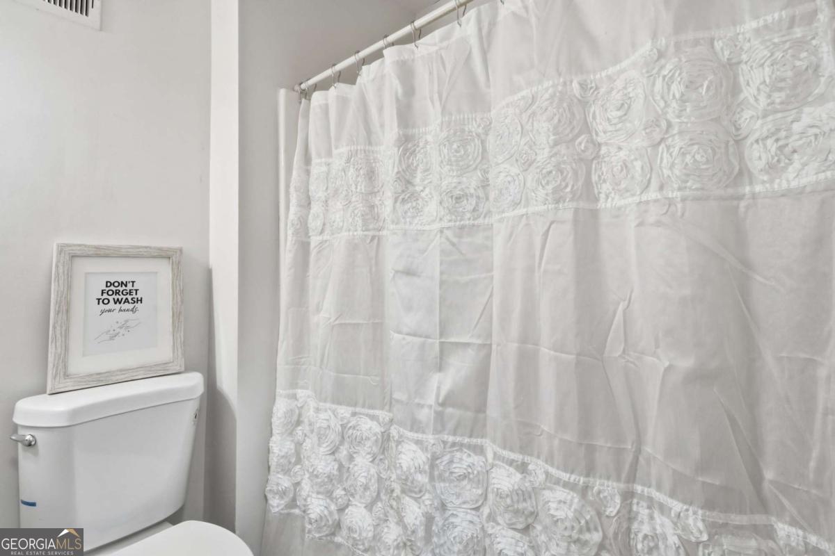 5641 Riding Woods Drive SW Powder Springs GA 30127