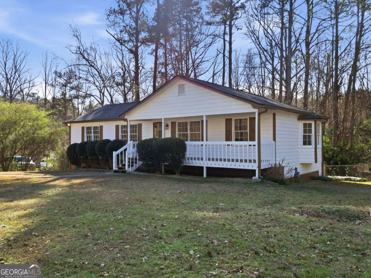 5641 Riding Woods Drive SW Powder Springs GA 30127