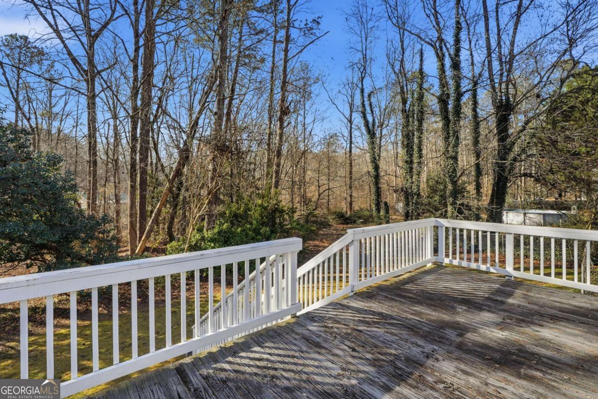 5641 Riding Woods Drive SW Powder Springs GA 30127