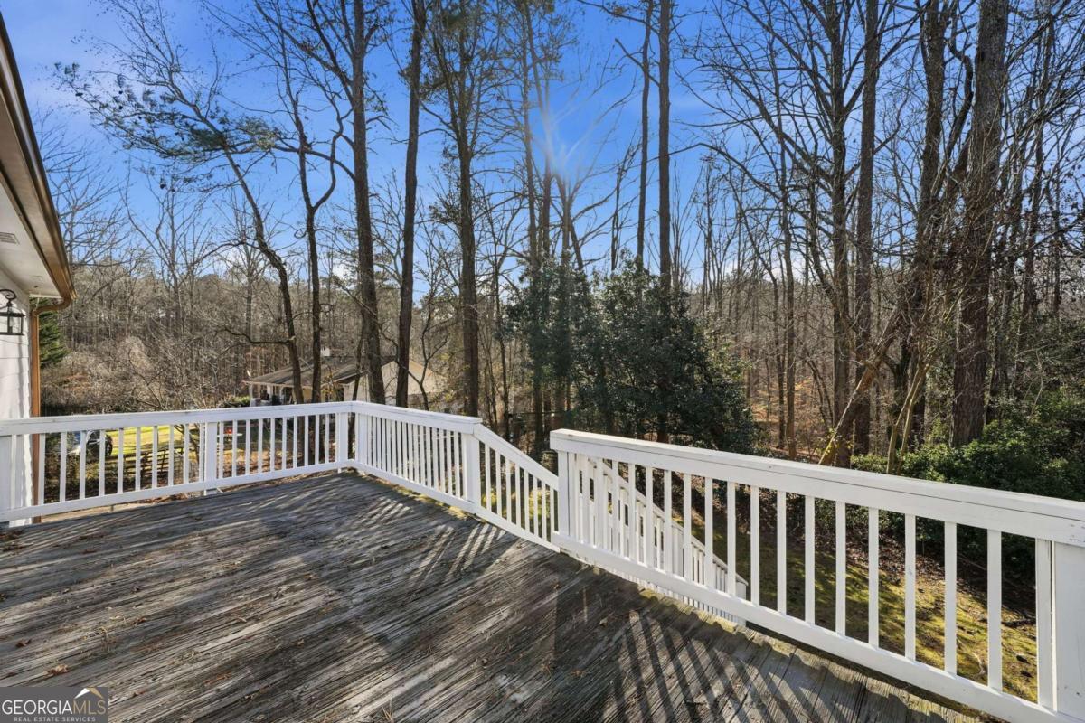 5641 Riding Woods Drive SW Powder Springs GA 30127