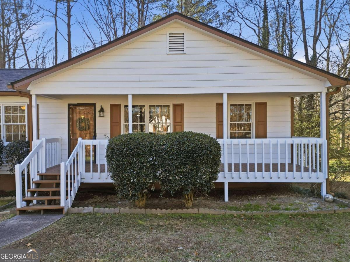 5641 Riding Woods Drive SW Powder Springs GA 30127