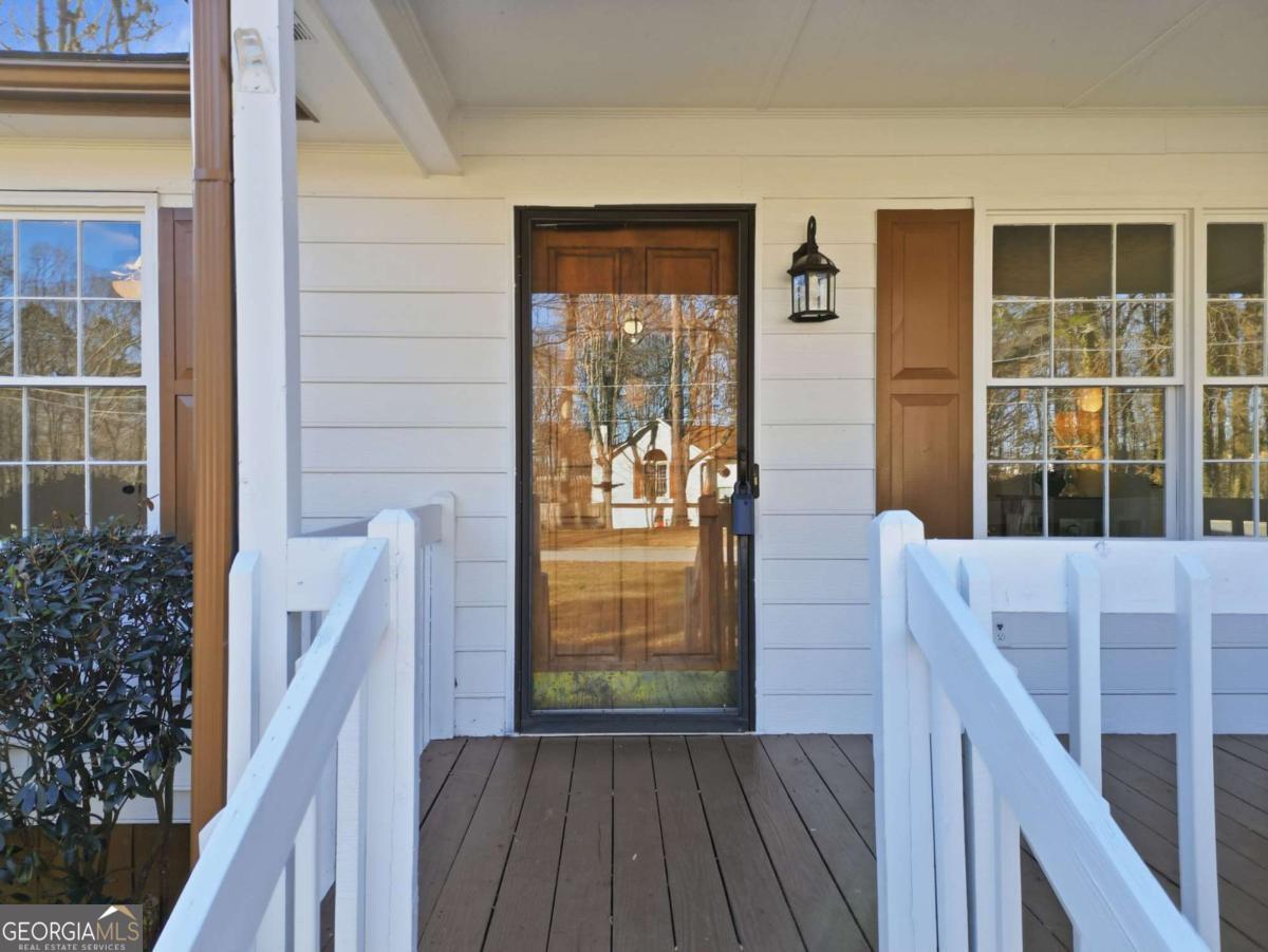 5641 Riding Woods Drive SW Powder Springs GA 30127