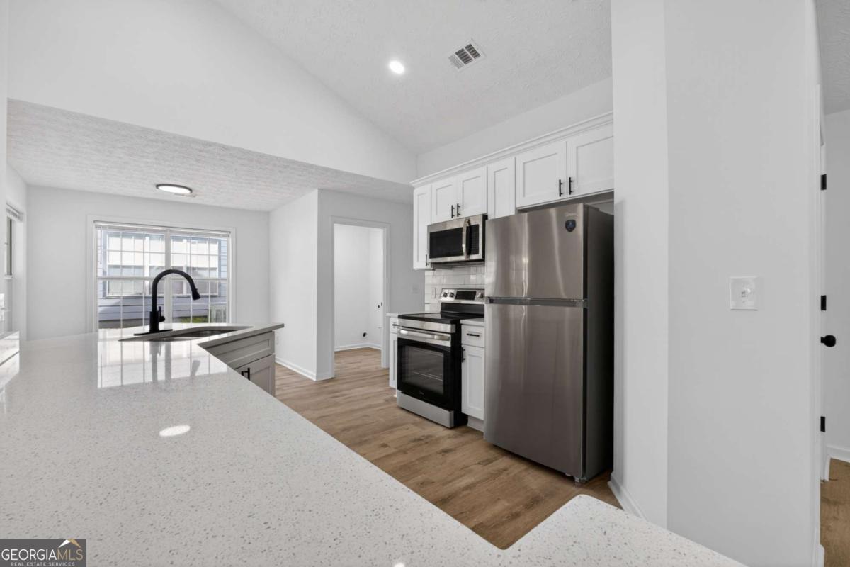 695 Chatham Park Drive Lawrenceville GA 30046