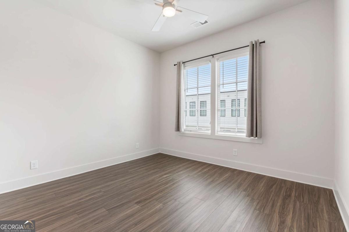 1290 Longreen Terrace NW Atlanta GA 30318