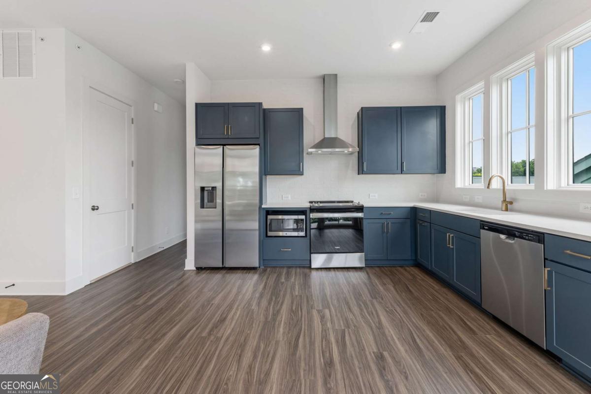 1290 Longreen Terrace NW Atlanta GA 30318