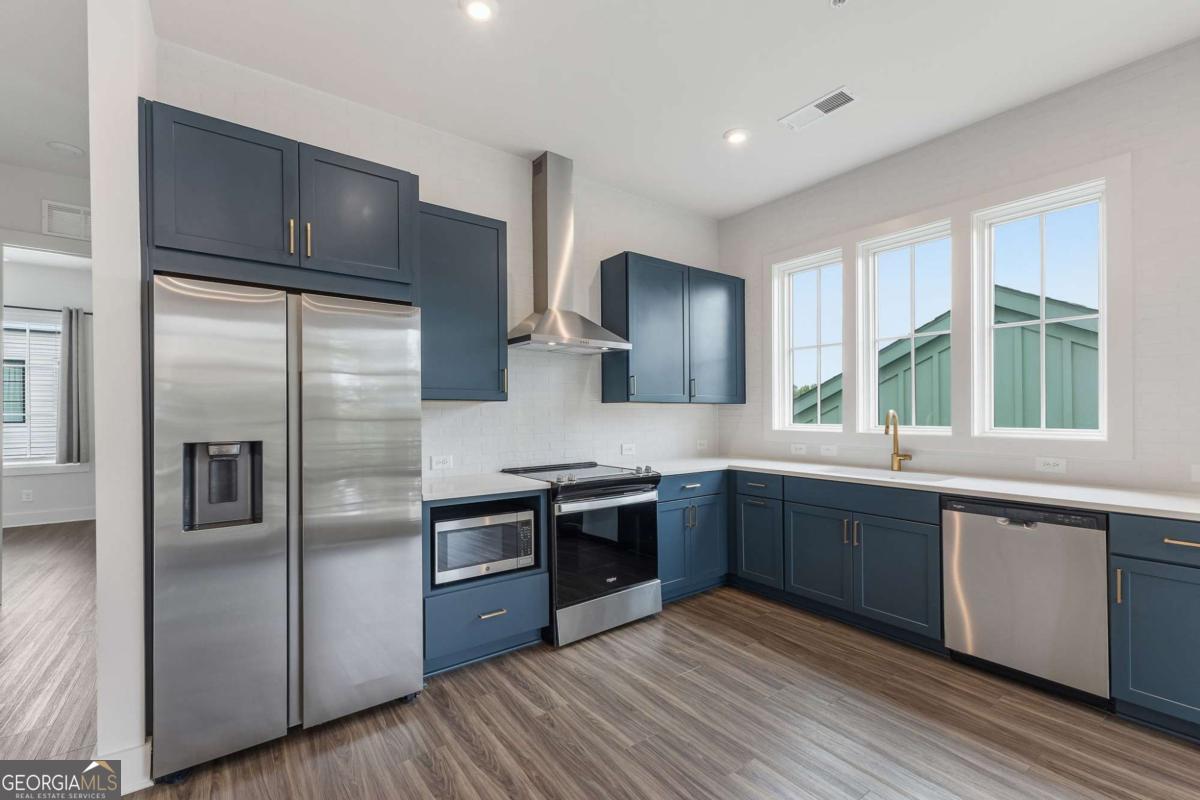 1290 Longreen Terrace NW Atlanta GA 30318