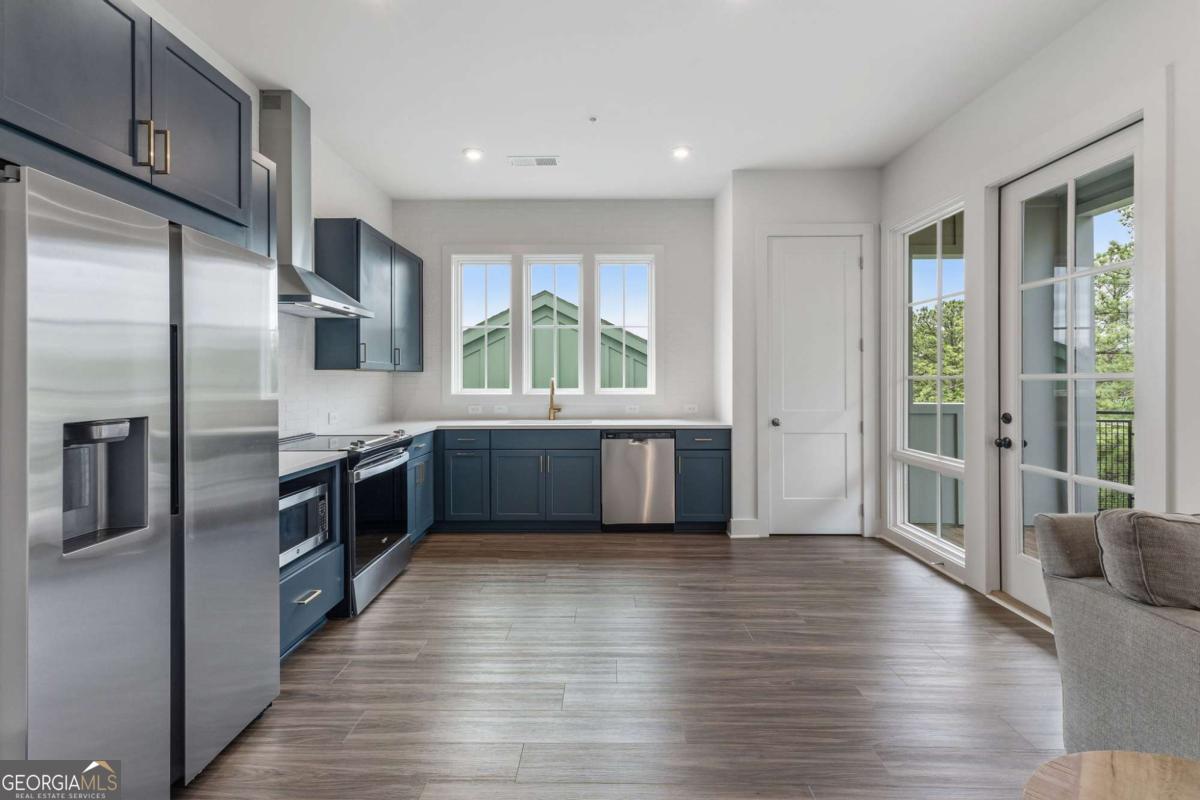1290 Longreen Terrace NW Atlanta GA 30318