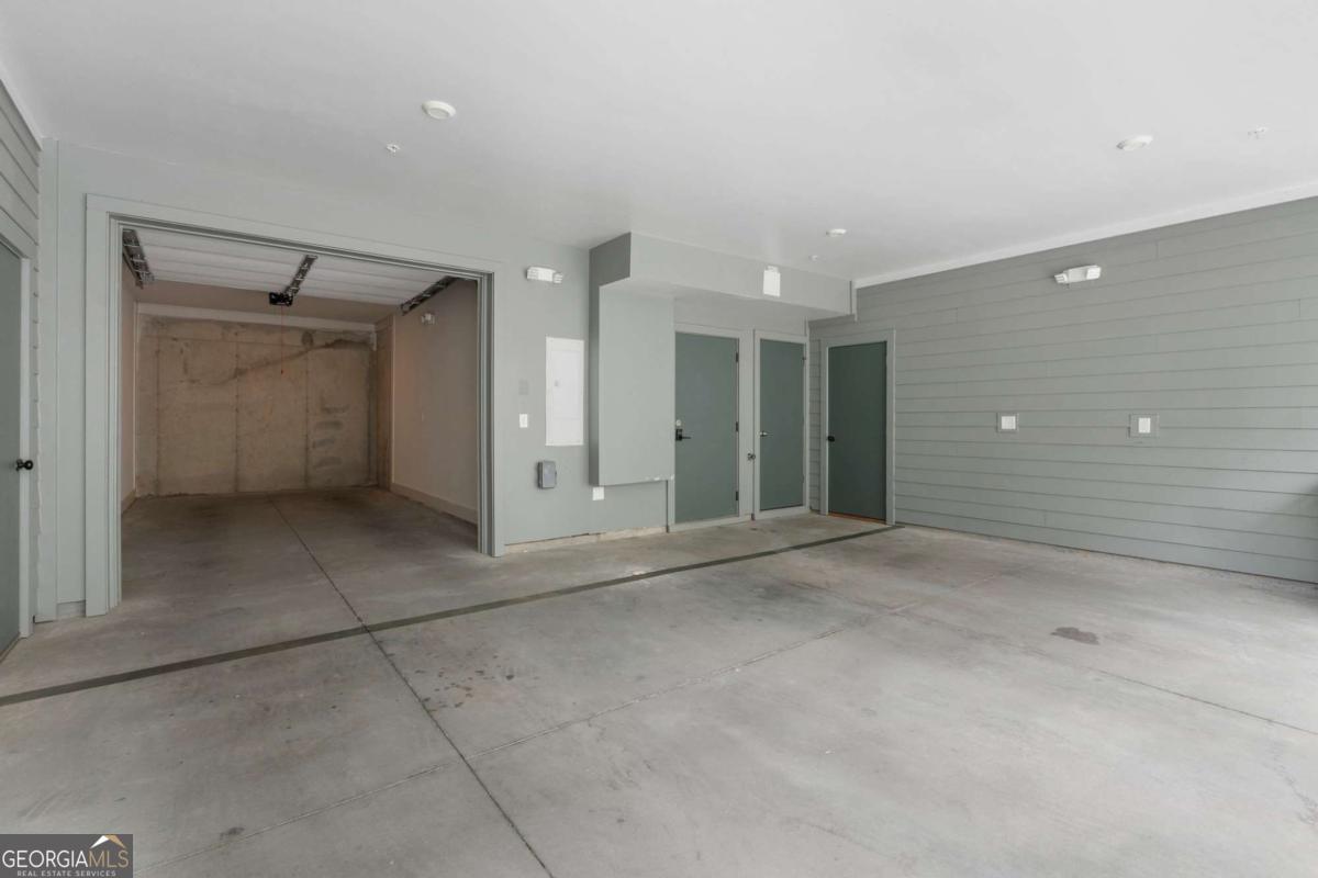 1290 Longreen Terrace NW Atlanta GA 30318
