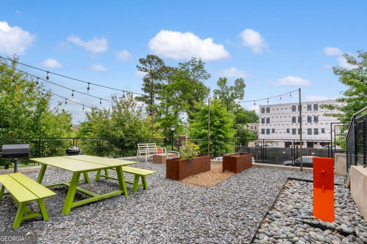 1290 Longreen Terrace NW Atlanta GA 30318