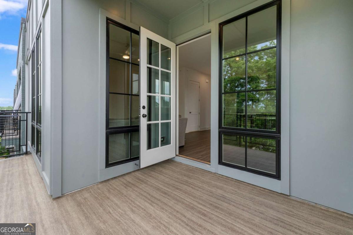 1290 Longreen Terrace NW Atlanta GA 30318