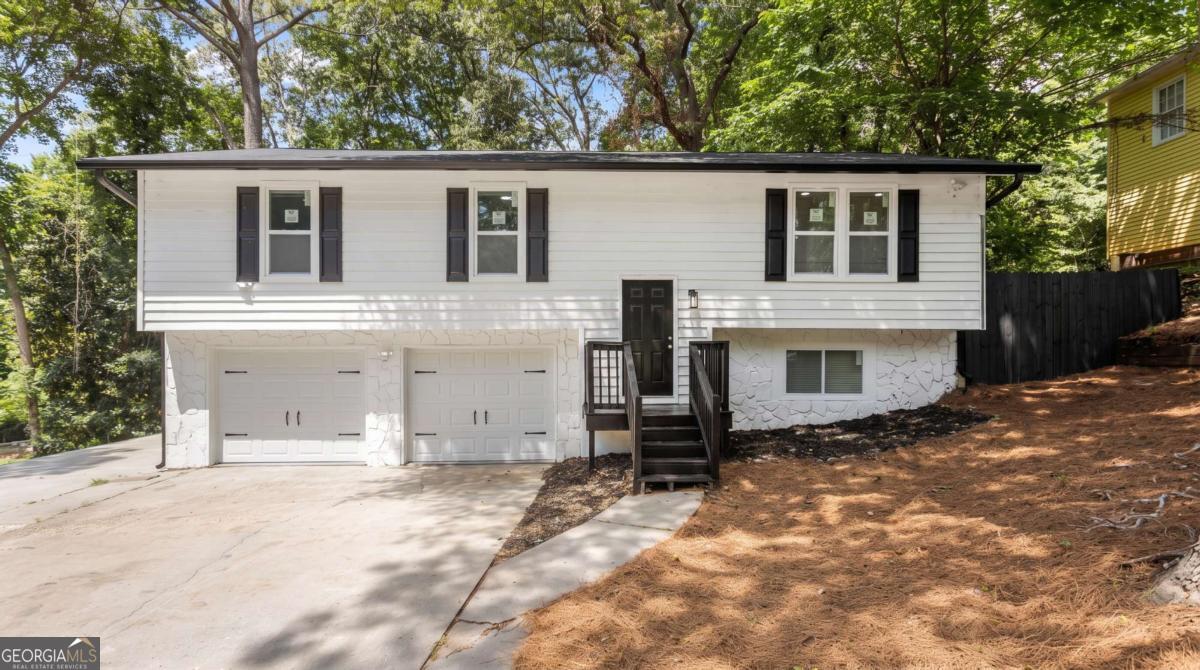 3291 Wintercreeper Drive Lithonia GA 30038