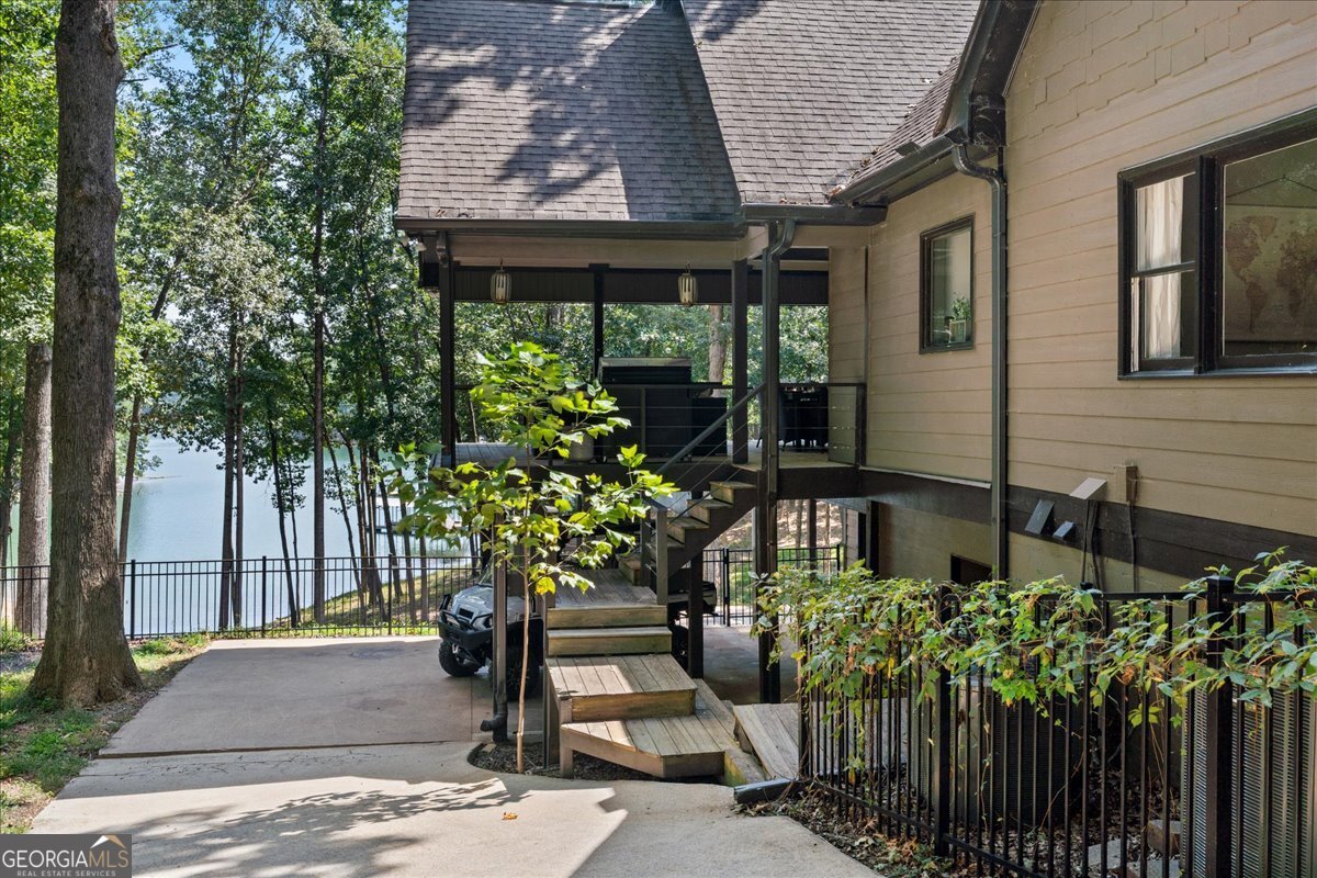 6680 Woodlake Drive Flowery Branch GA 30542