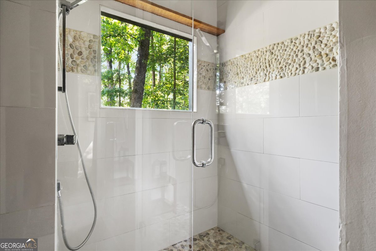 6680 Woodlake Drive Flowery Branch GA 30542