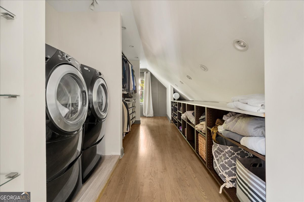 6680 Woodlake Drive Flowery Branch GA 30542