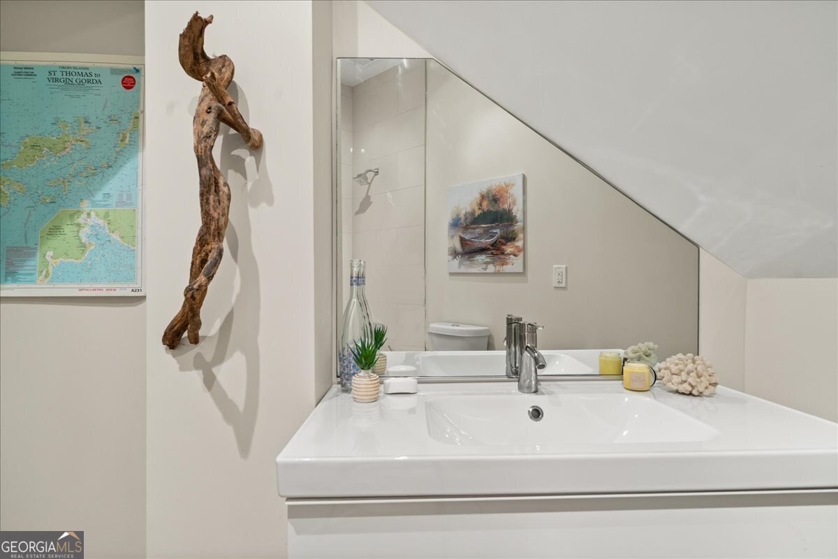 6680 Woodlake Drive Flowery Branch GA 30542