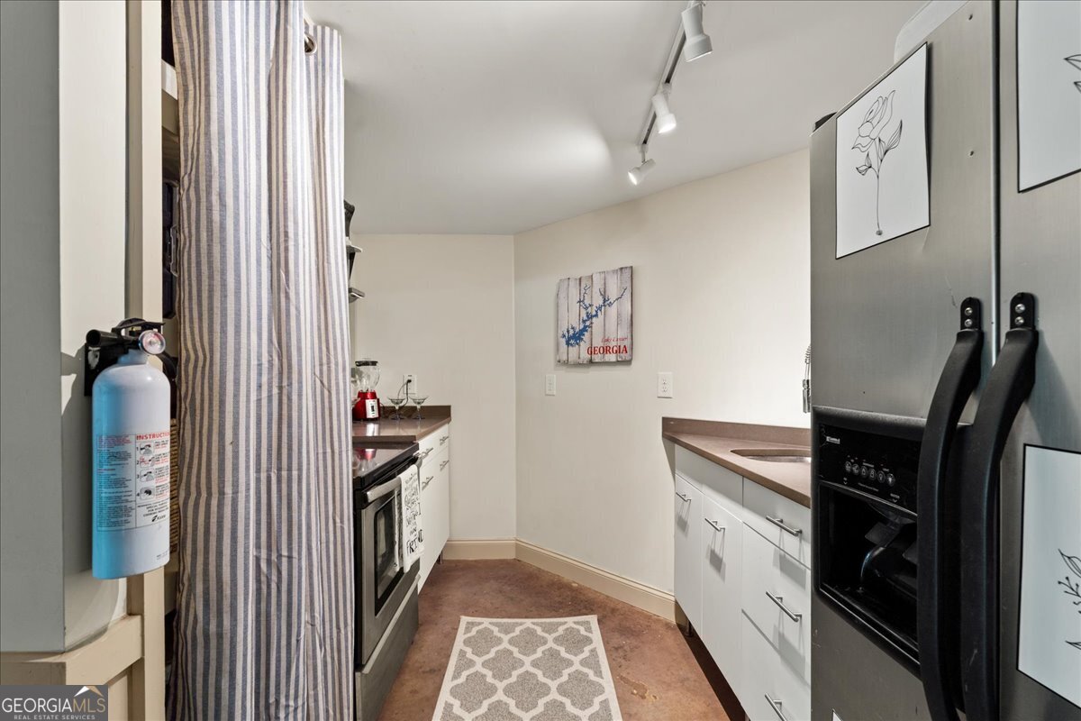 6680 Woodlake Drive Flowery Branch GA 30542