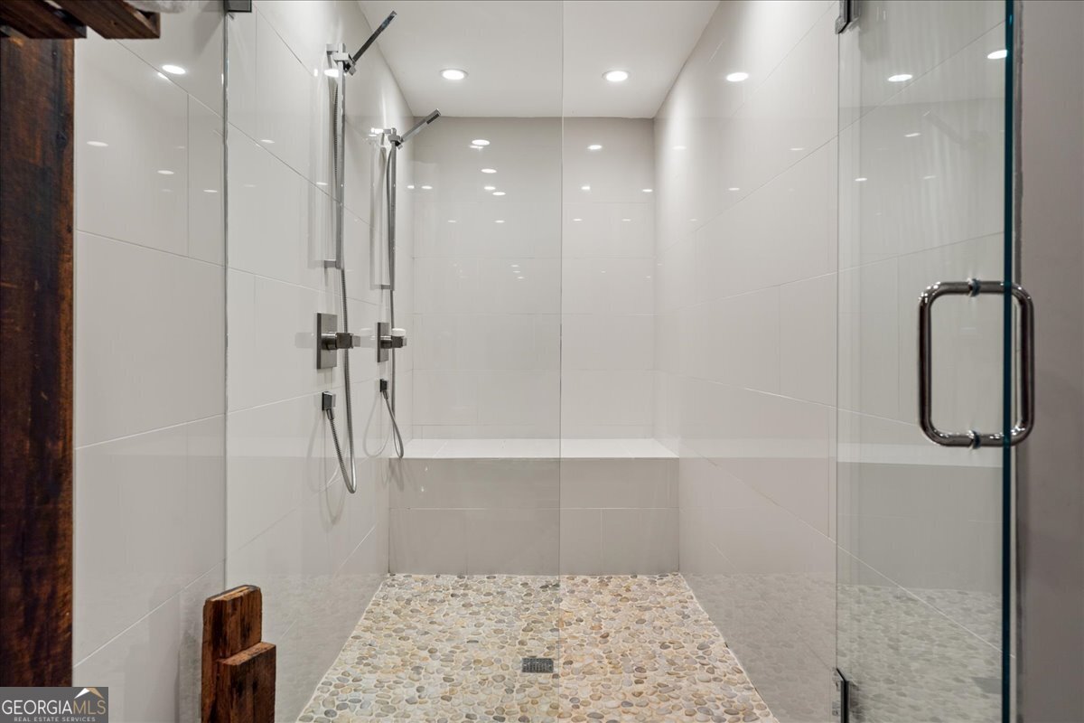 6680 Woodlake Drive Flowery Branch GA 30542