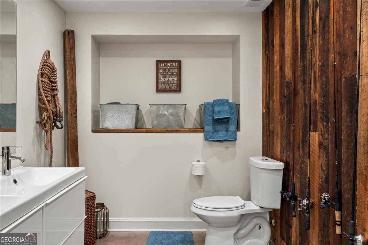 6680 Woodlake Drive Flowery Branch GA 30542