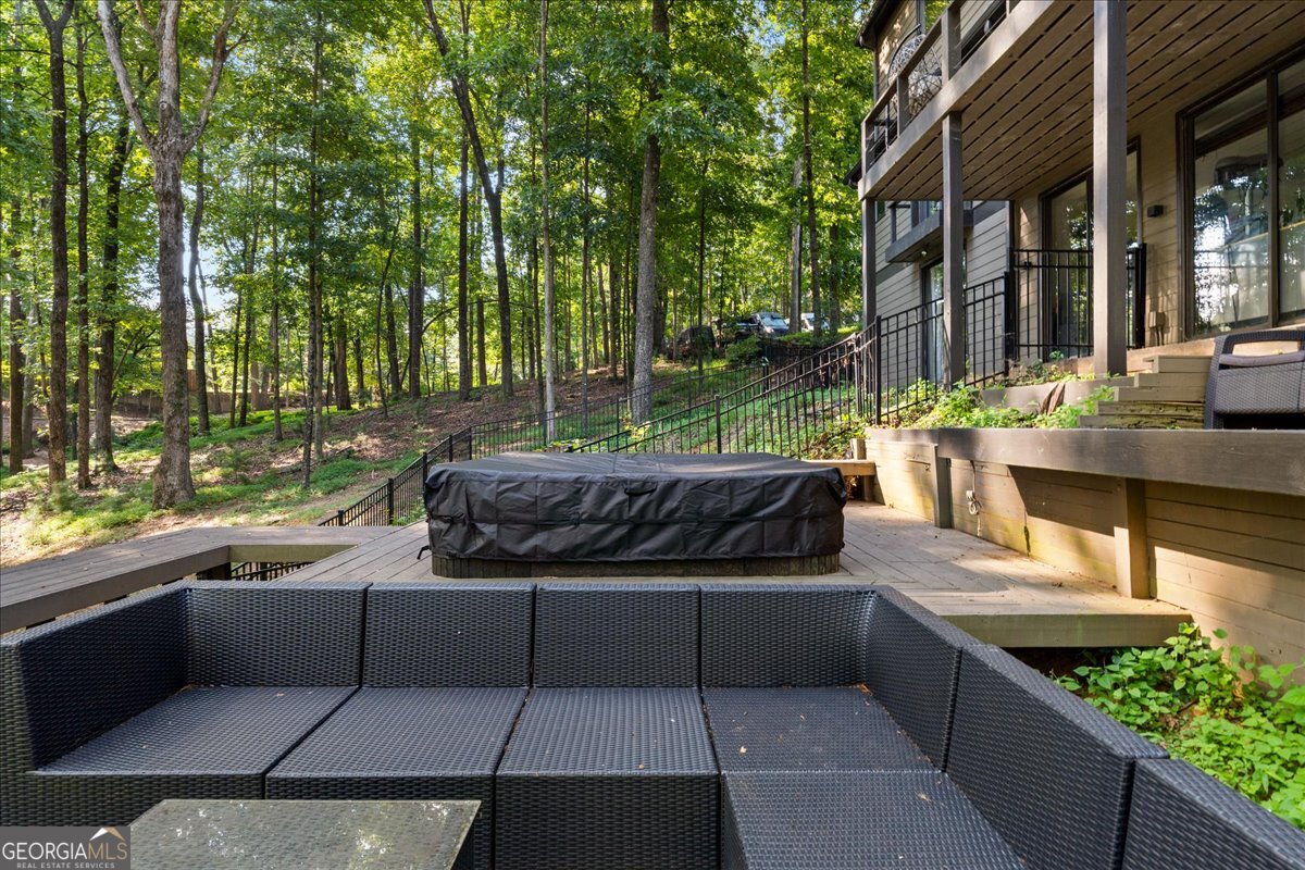 6680 Woodlake Drive Flowery Branch GA 30542