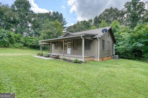 723 Bugscuffle Road Hiawassee GA 30546