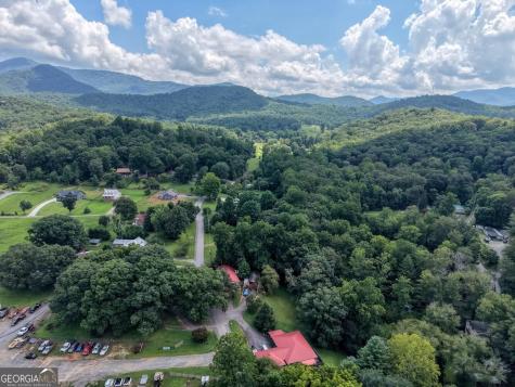 723 Bugscuffle Road Hiawassee GA 30546