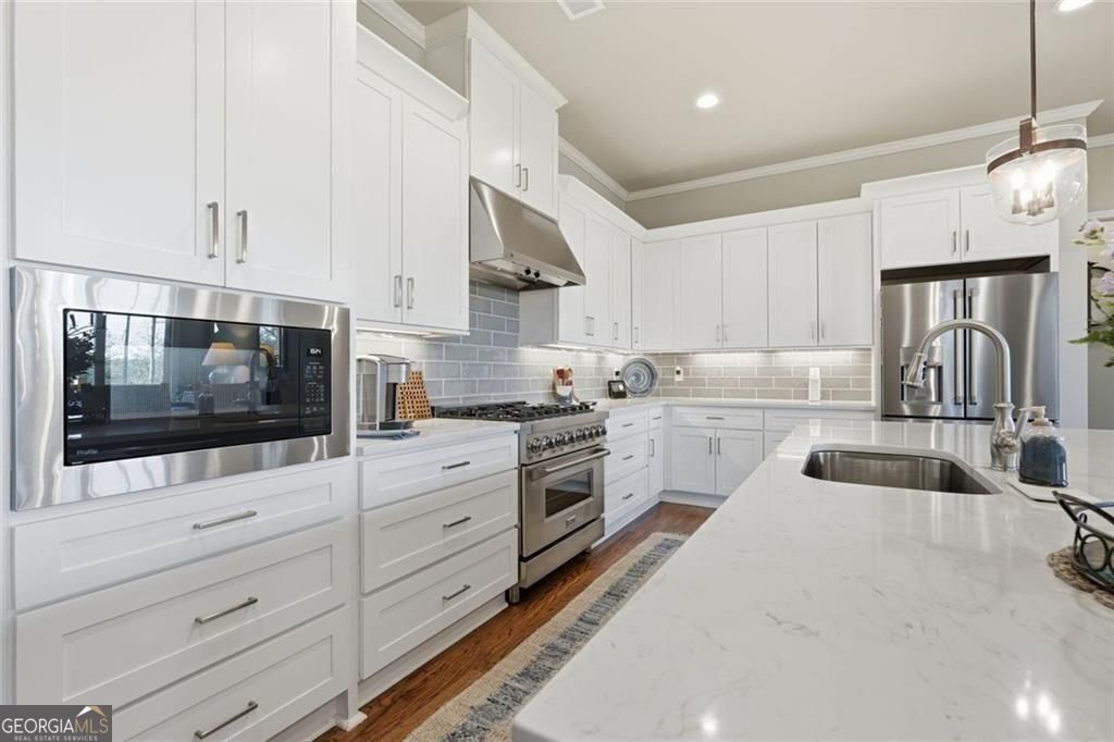 5420 Fishermans Cove Gainesville GA 30506