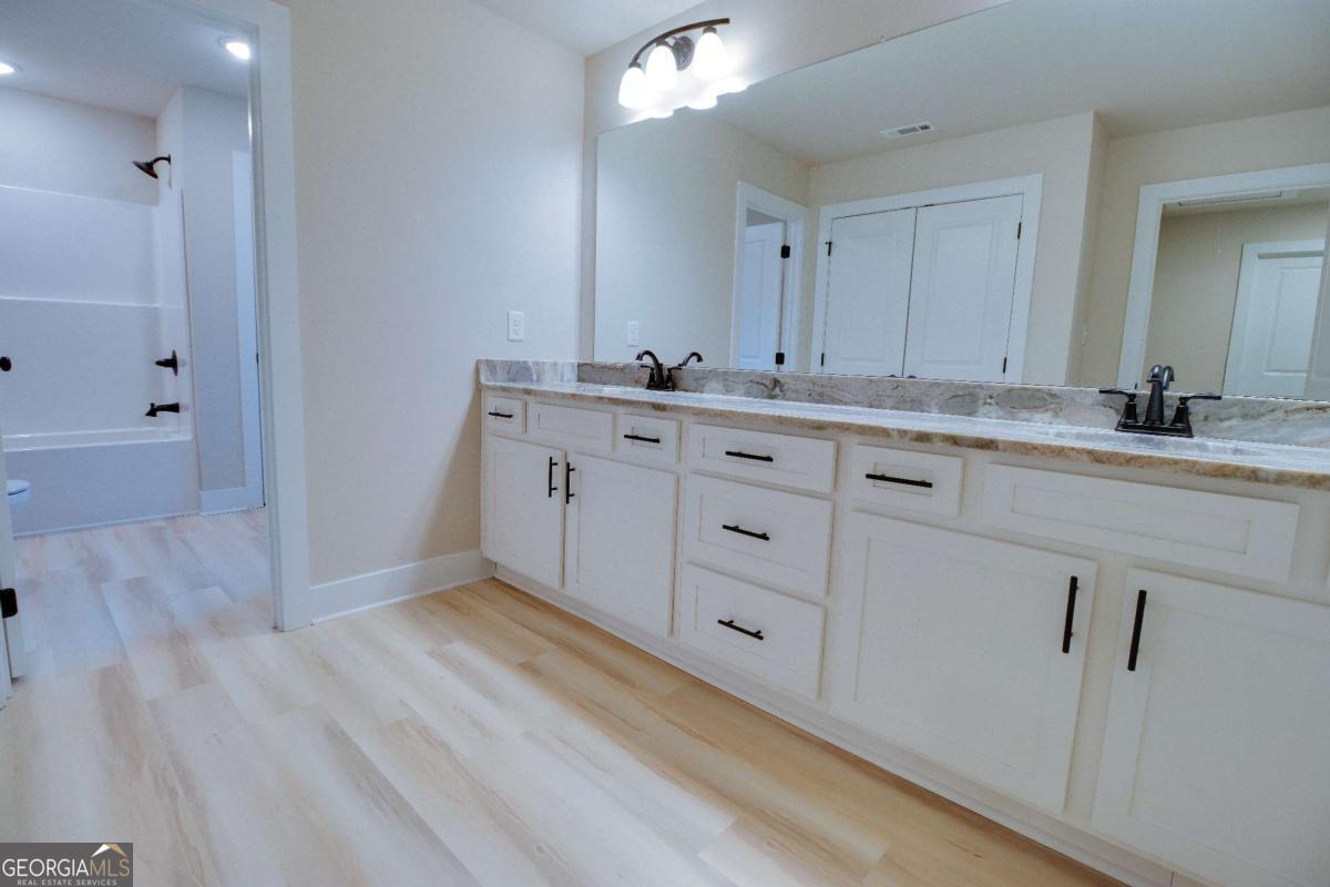 1021 Pointe S Tignall GA 30668