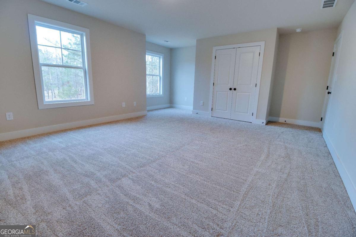 1021 Pointe S Tignall GA 30668