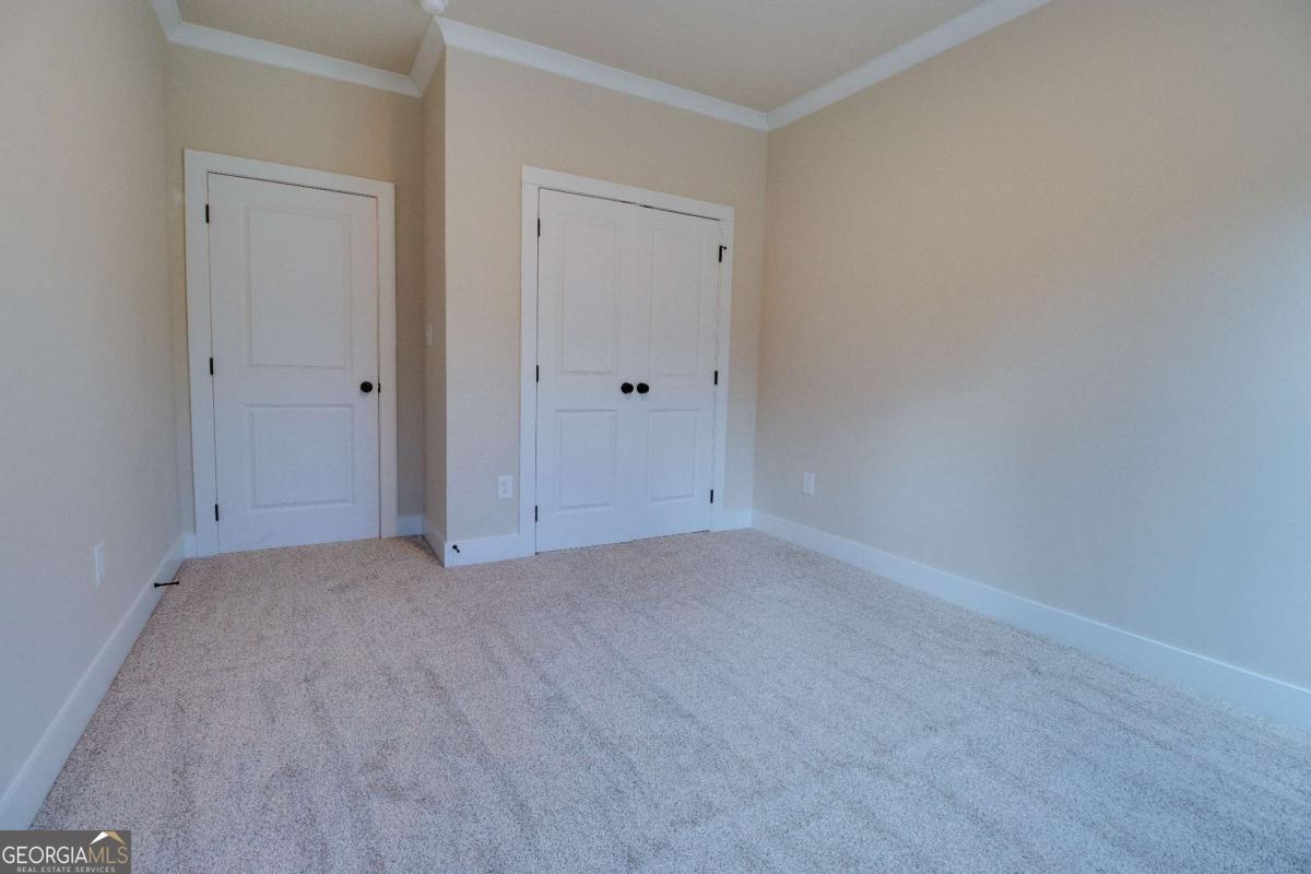 1021 Pointe S Tignall GA 30668