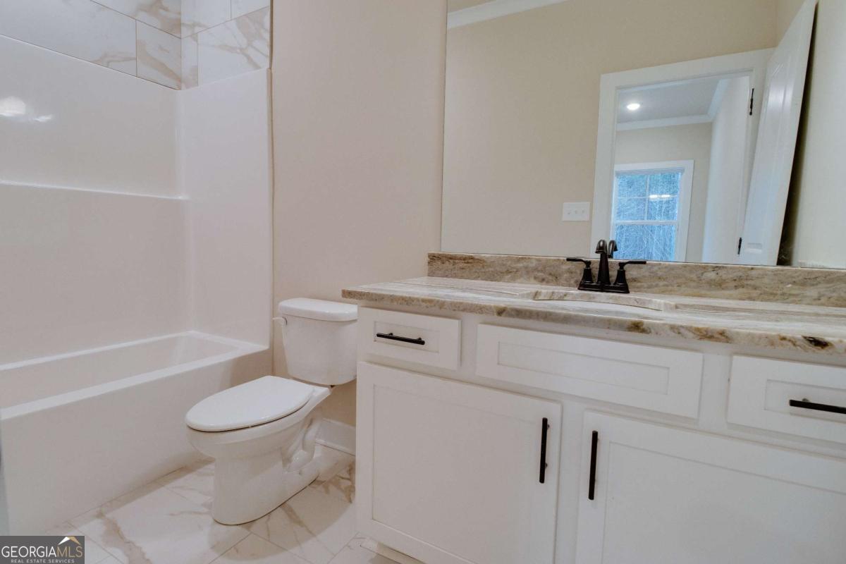 1021 Pointe S Tignall GA 30668